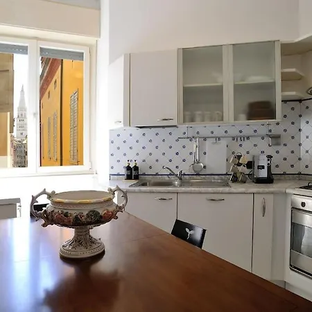 Alvaro's House Апартаменты Модена